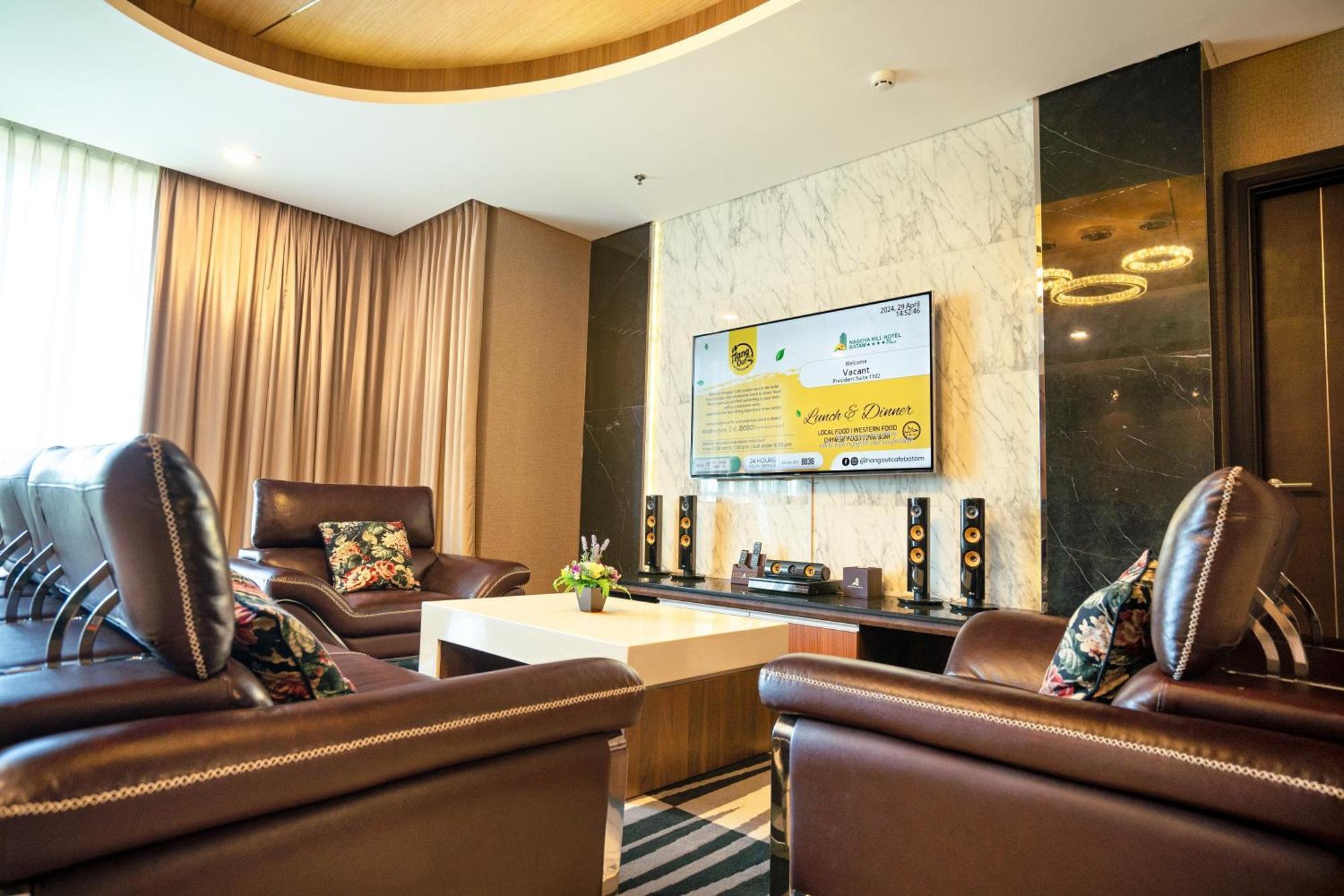 Nagoya Hill Hotel Batam Екстер'єр фото