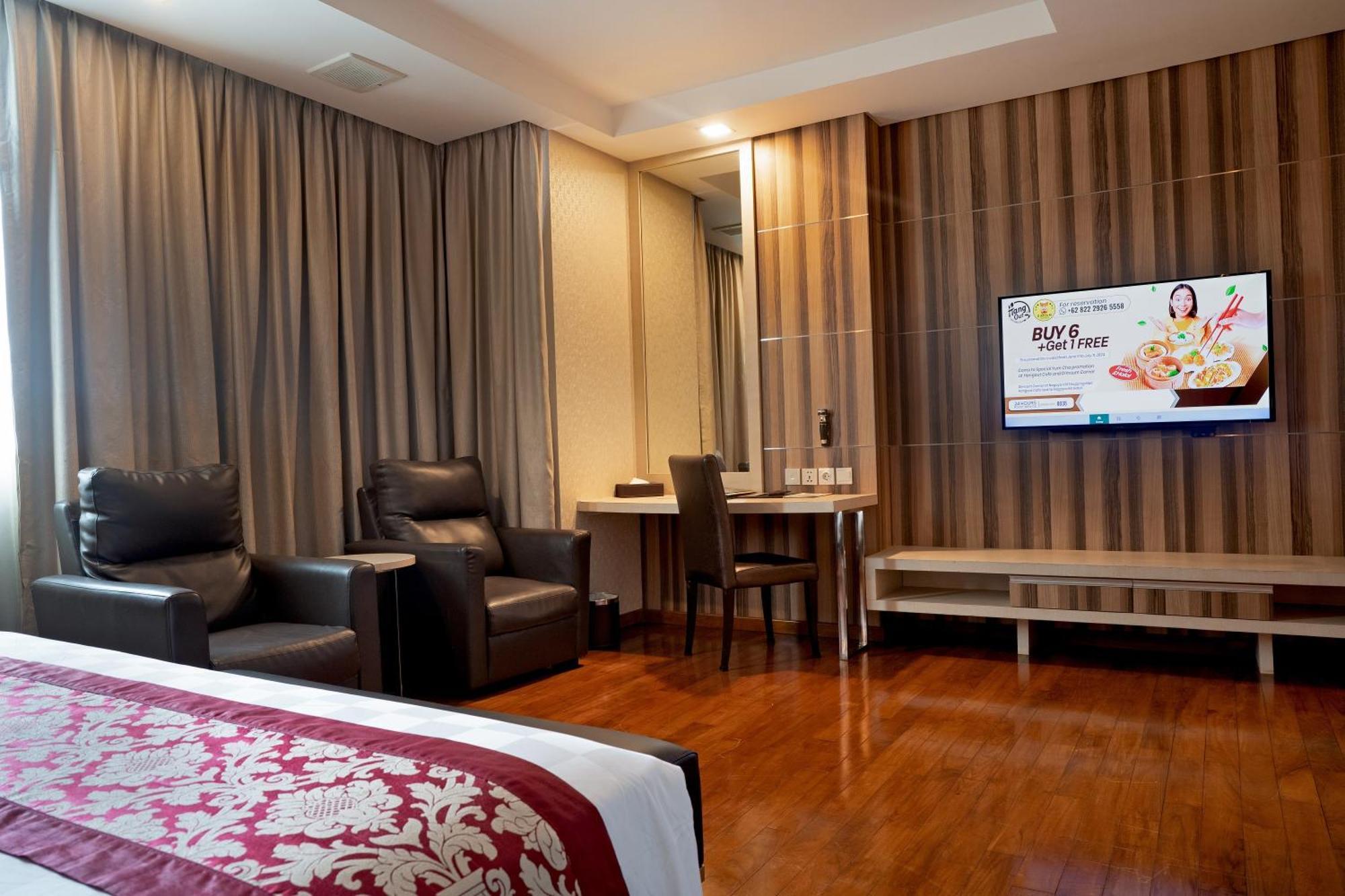 Nagoya Hill Hotel Batam Екстер'єр фото