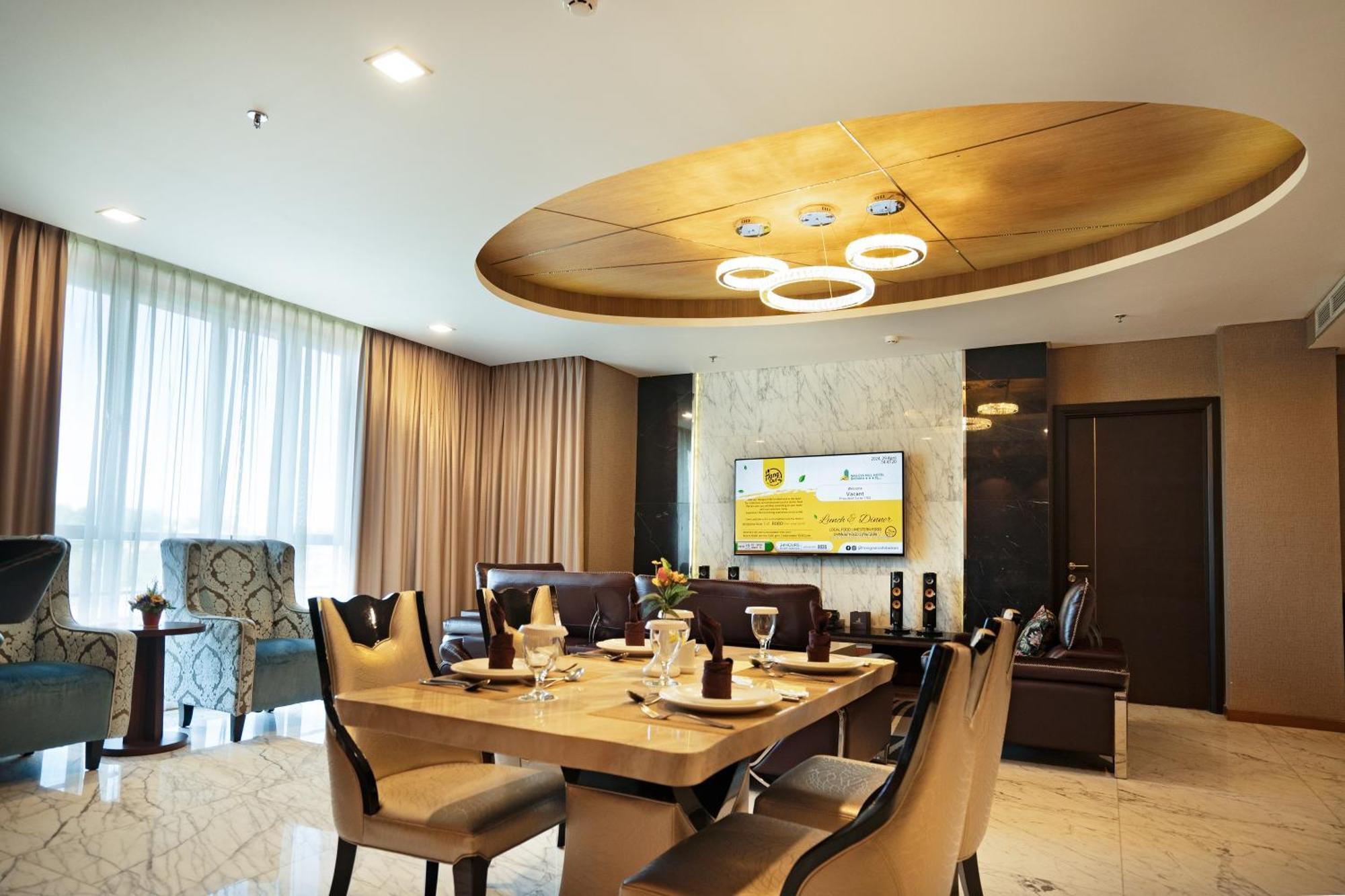 Nagoya Hill Hotel Batam Екстер'єр фото