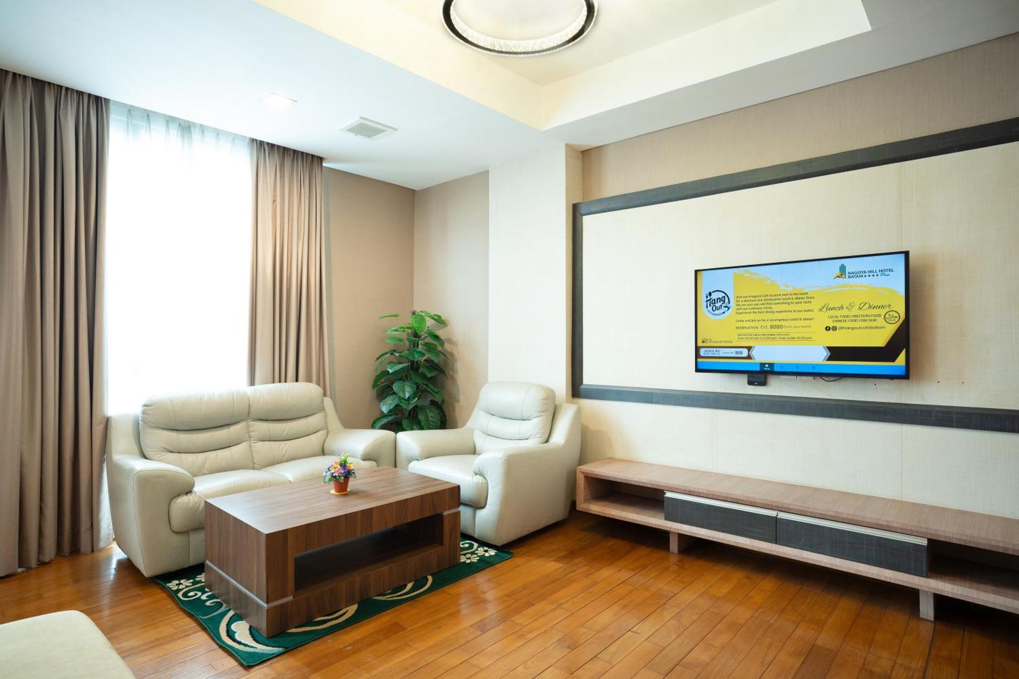 Nagoya Hill Hotel Batam Екстер'єр фото