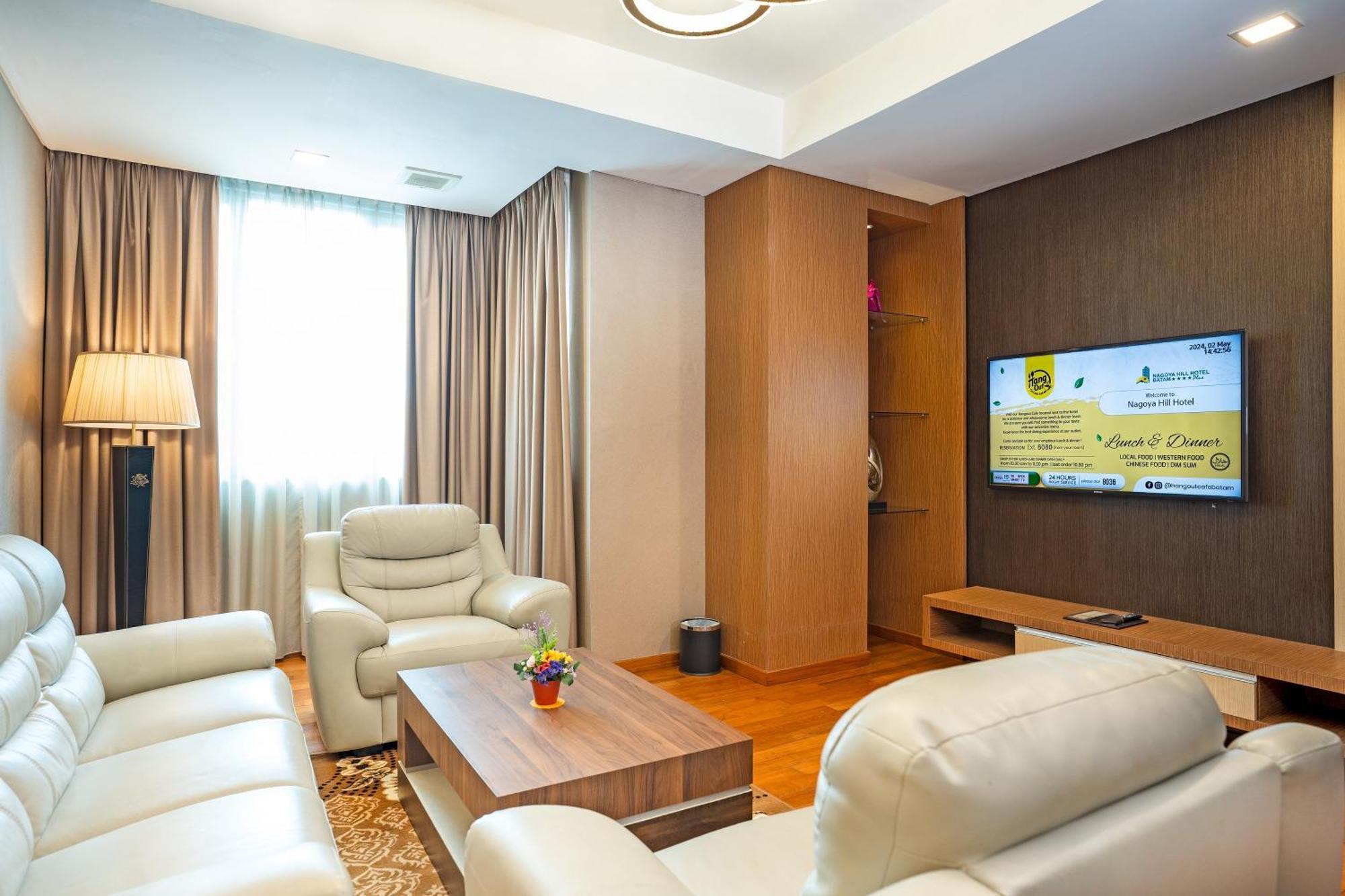 Nagoya Hill Hotel Batam Екстер'єр фото