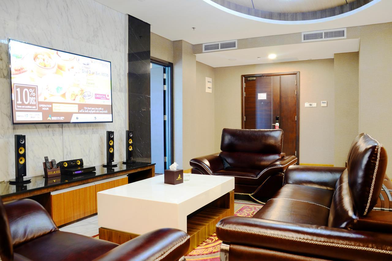 Nagoya Hill Hotel Batam Екстер'єр фото